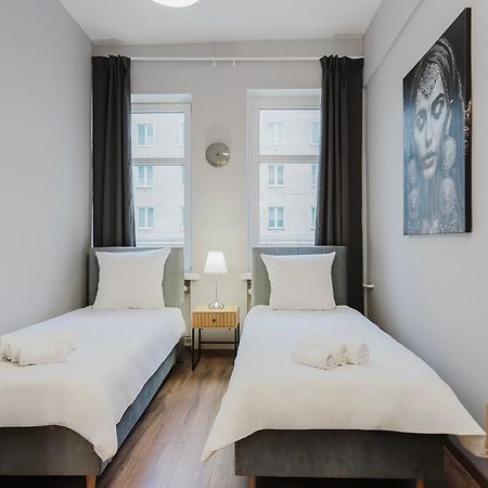 Hala Hostel - Pokoje Na Wylacznosc Tuz Przy Dworcu Gdynia Exterior foto